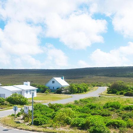 Agulhas Seabreeze, Tip Of Africa Apartment Bagian luar foto