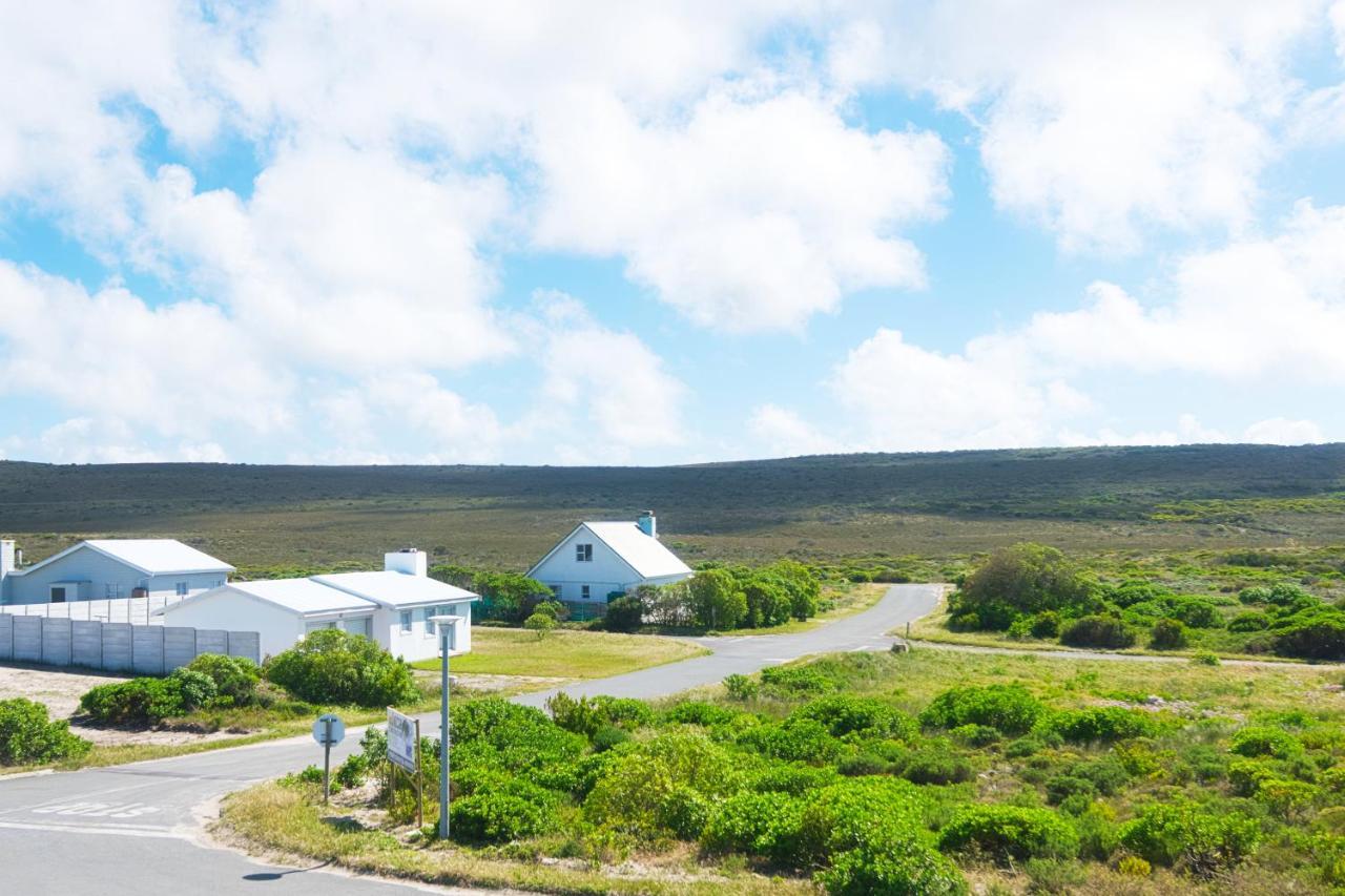 Agulhas Seabreeze, Tip Of Africa Apartment Bagian luar foto