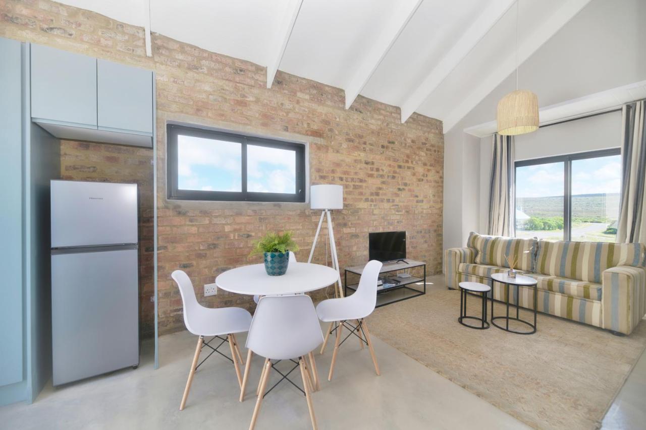 Agulhas Seabreeze, Tip Of Africa Apartment Bagian luar foto